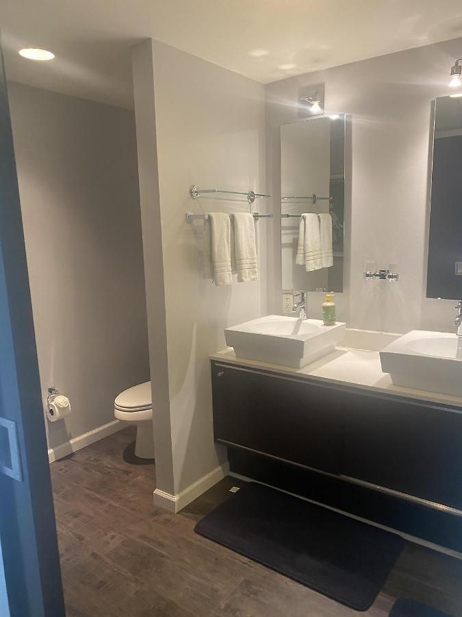 Holiday home Artsy Chic 1br 30day Min With Wifi Ac Parking Tv Furnished Rooftop Nashville