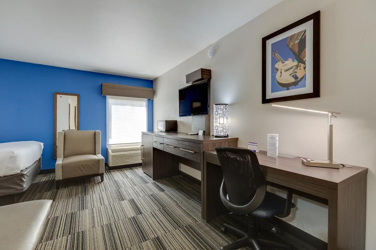 Hotel Alexis And 3*