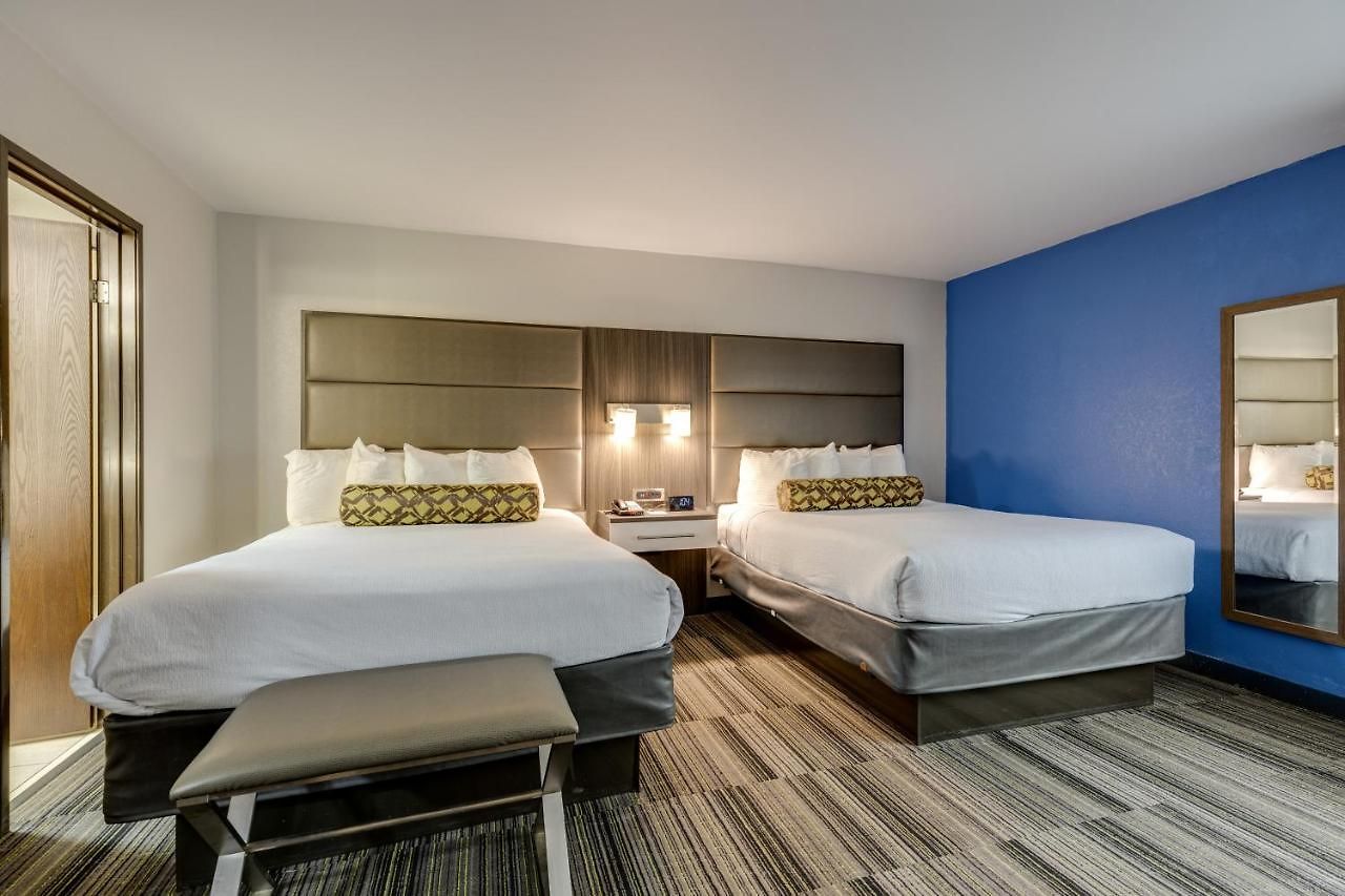 Hotel Alexis And