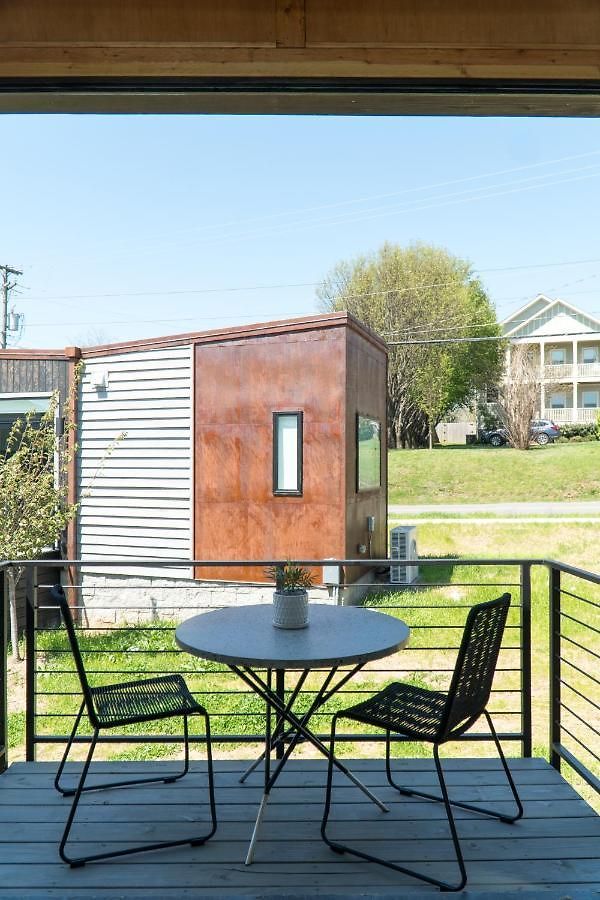 Ironwood Grove, Tiny House 4*