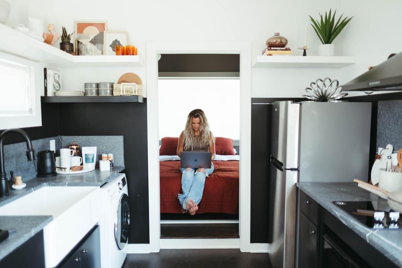 Ironwood Grove, Tiny House Aparthotel 4*