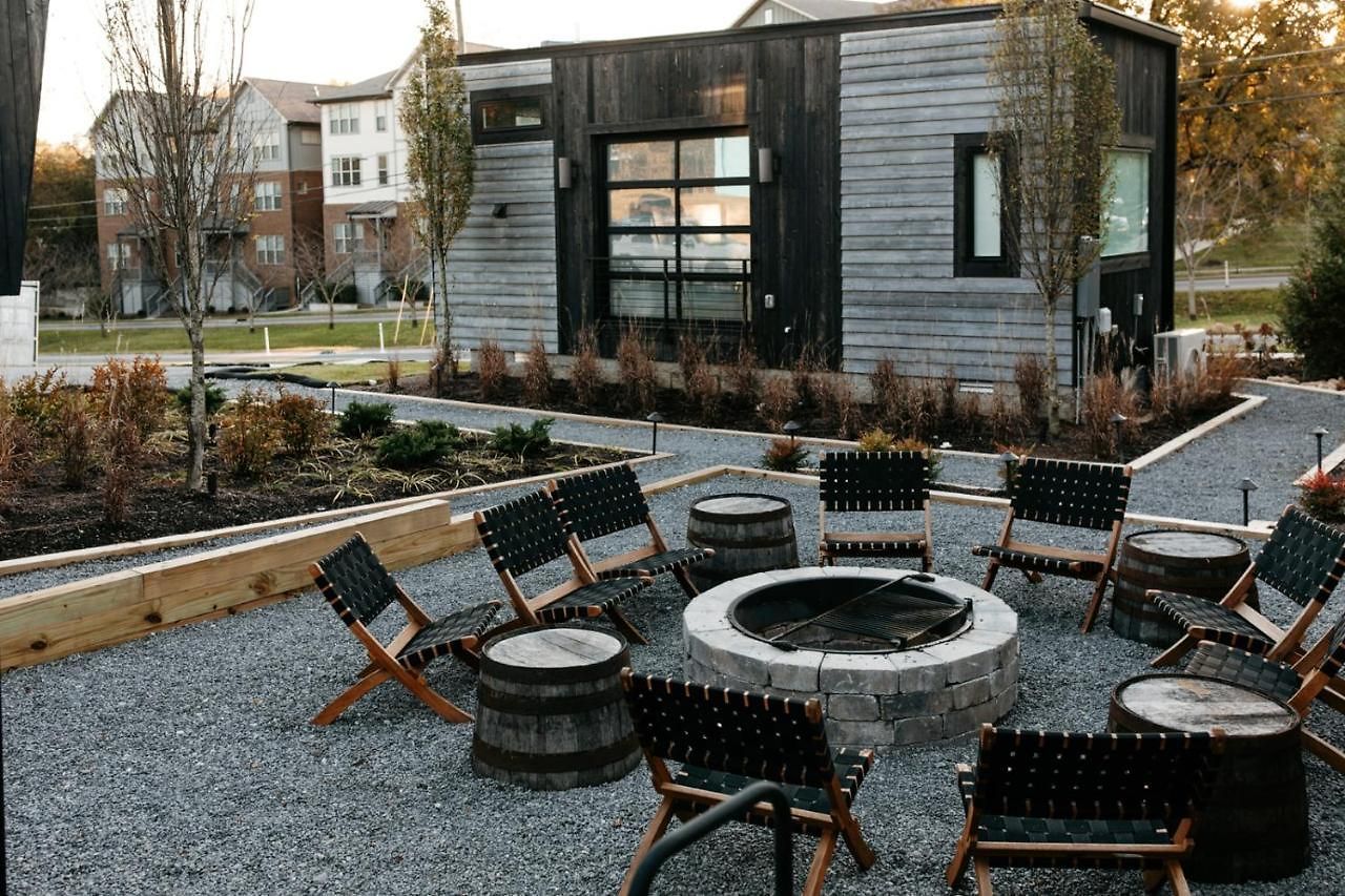 Ironwood Grove, Tiny House Aparthotel 4*