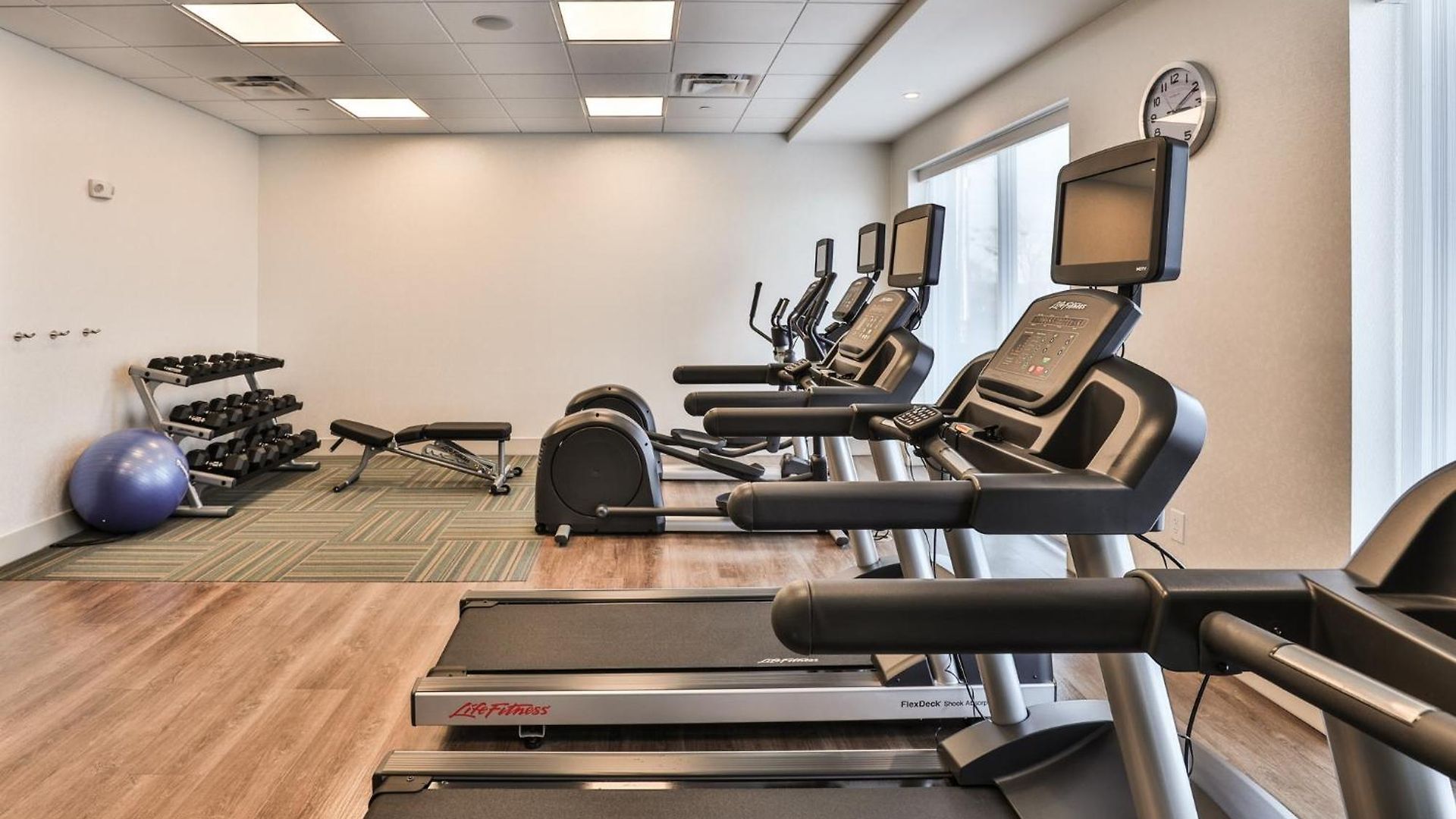Express & - Metrocenter Downtown By Ihg Hotel Nashville