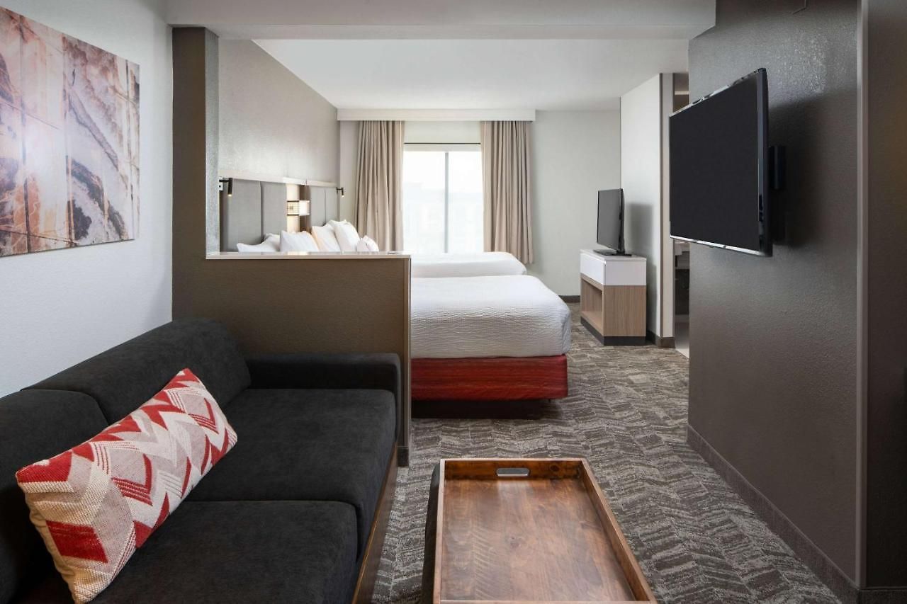 Hotel Sonesta Select Airport
