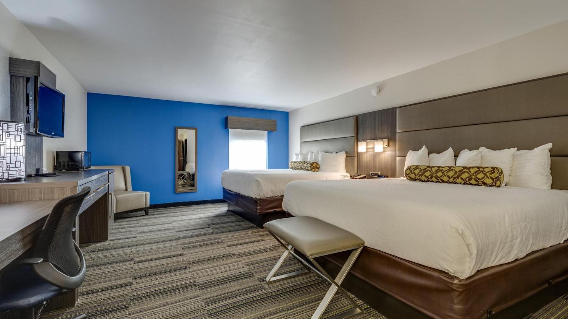 Hotel Alexis And 3*