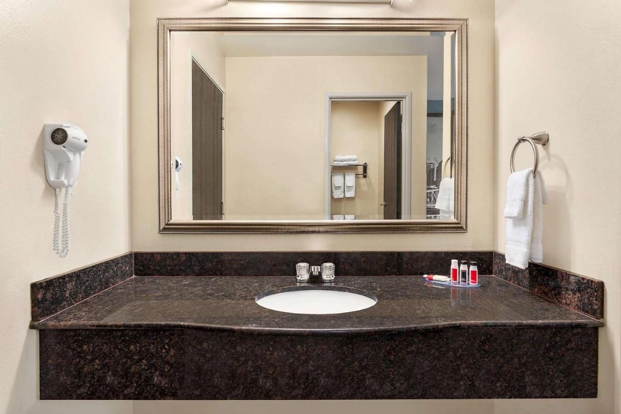 Luxe Hotel 2*