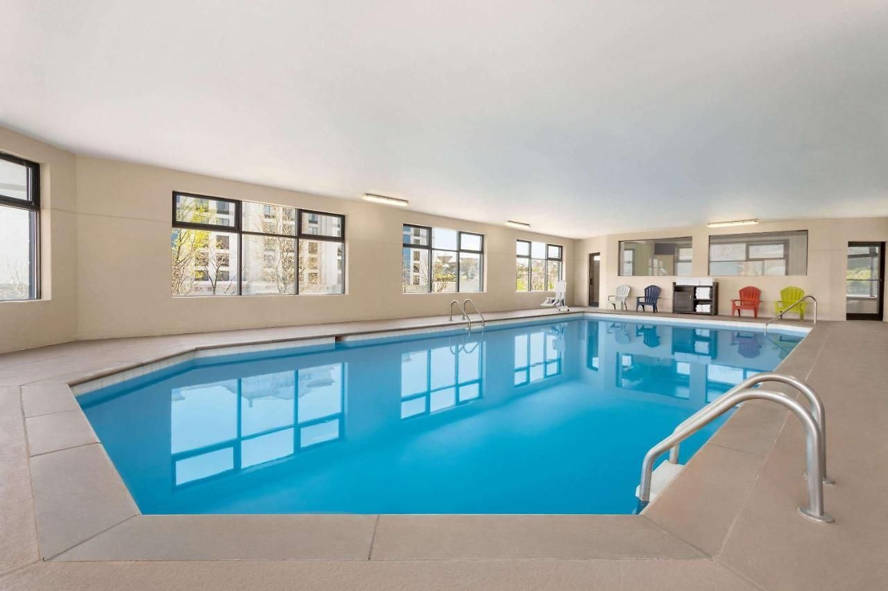 Luxe Hotel 2*