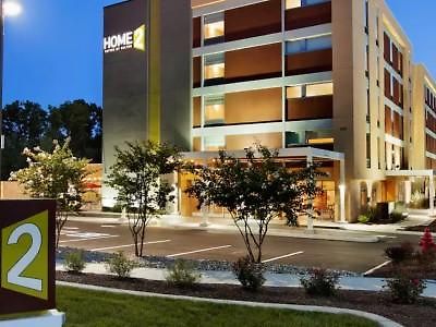 Home2 Airport Hotel 3*