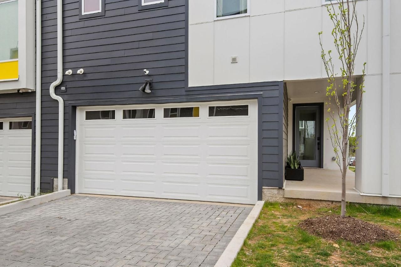 Hotel Vibrant Designer House With Roof Deck & Garage Near Dt Nashville