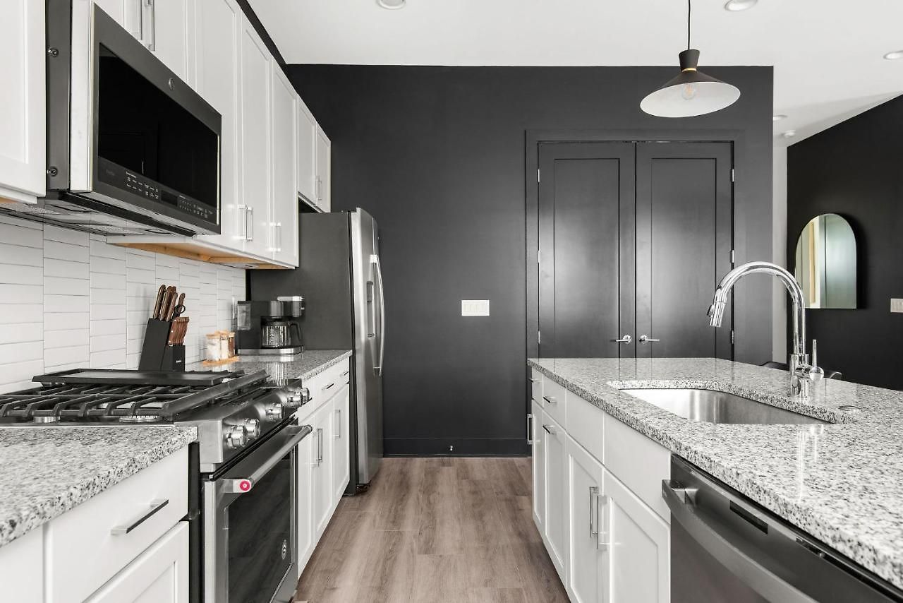 Hotel Vibrant Designer House With Roof Deck & Garage Near Dt Nashville