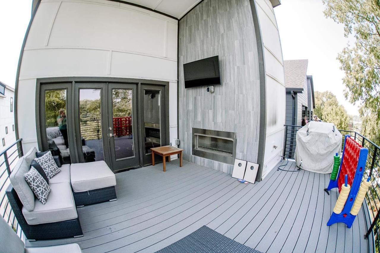 Huge4bedr10mintodtownsafe Holiday home
