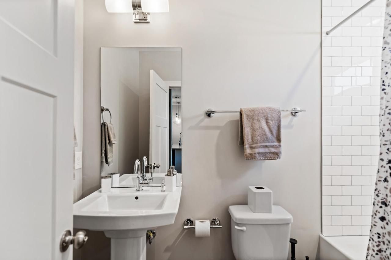 3 Bedroom Townhome In The Heart Of Nashville! Holiday home Nashville