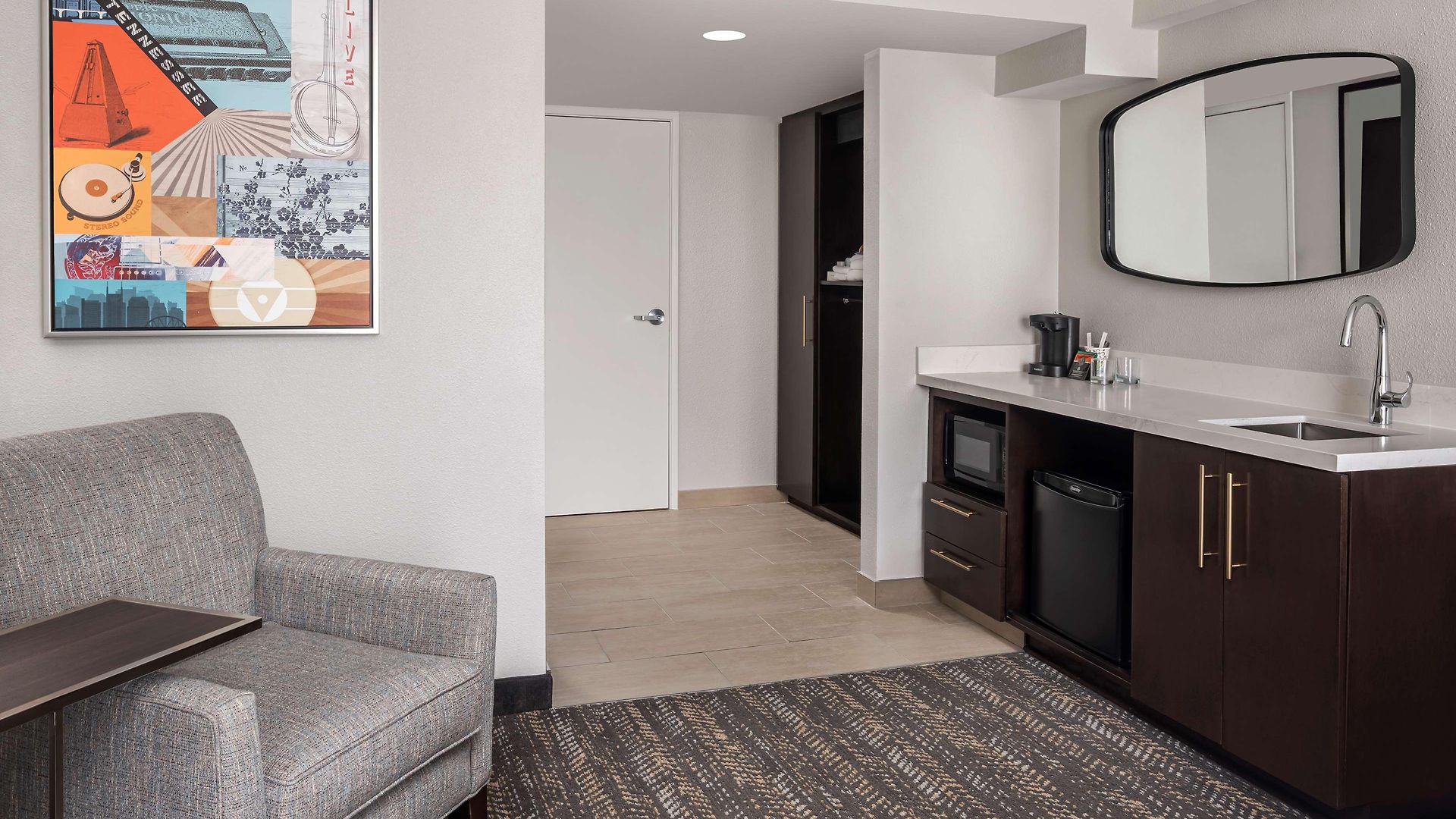 Embassy By Hilton Airport Nashville