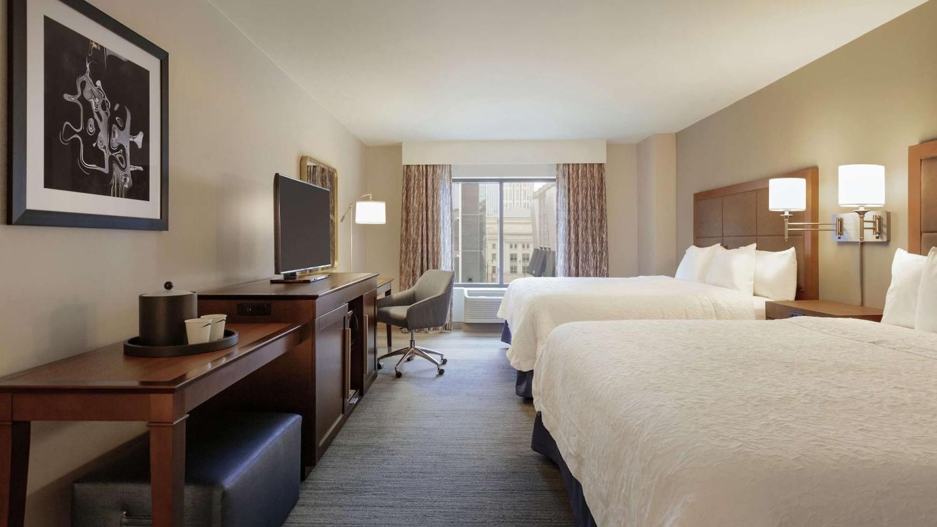 Hampton & Nashville-downtown 3*