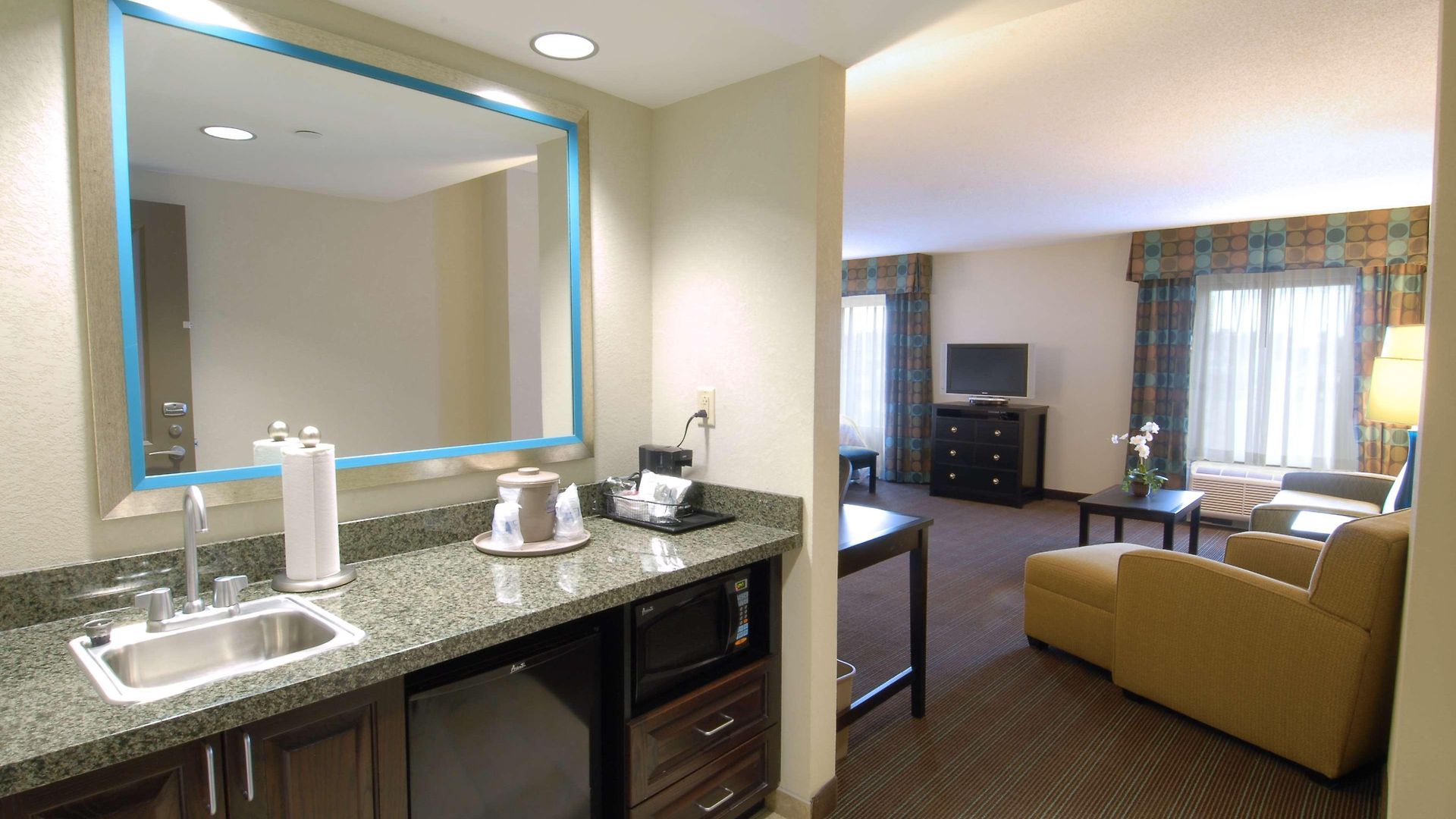 Hotel Hampton & Nashville-downtown