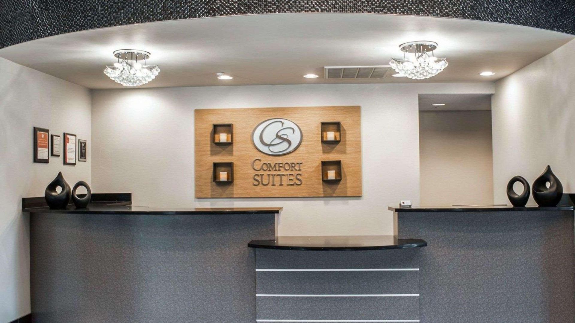 Comfort Airport - Bna Hotel