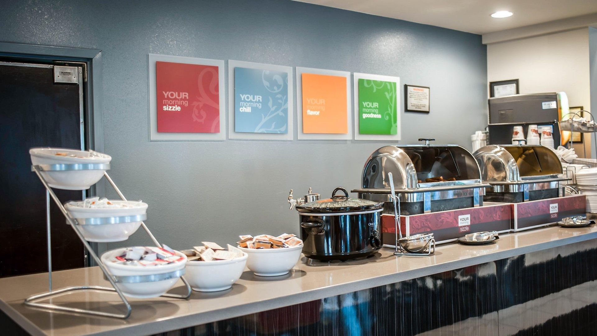 Hotel Comfort Airport - Bna 4*