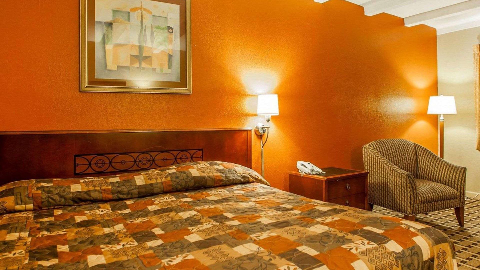 Rodeway Airport Hotel 2*