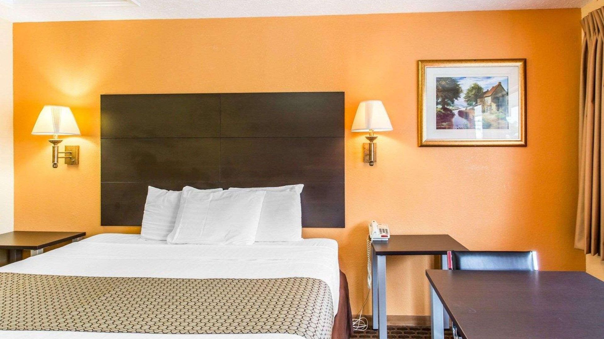 Motel Econo North 3*