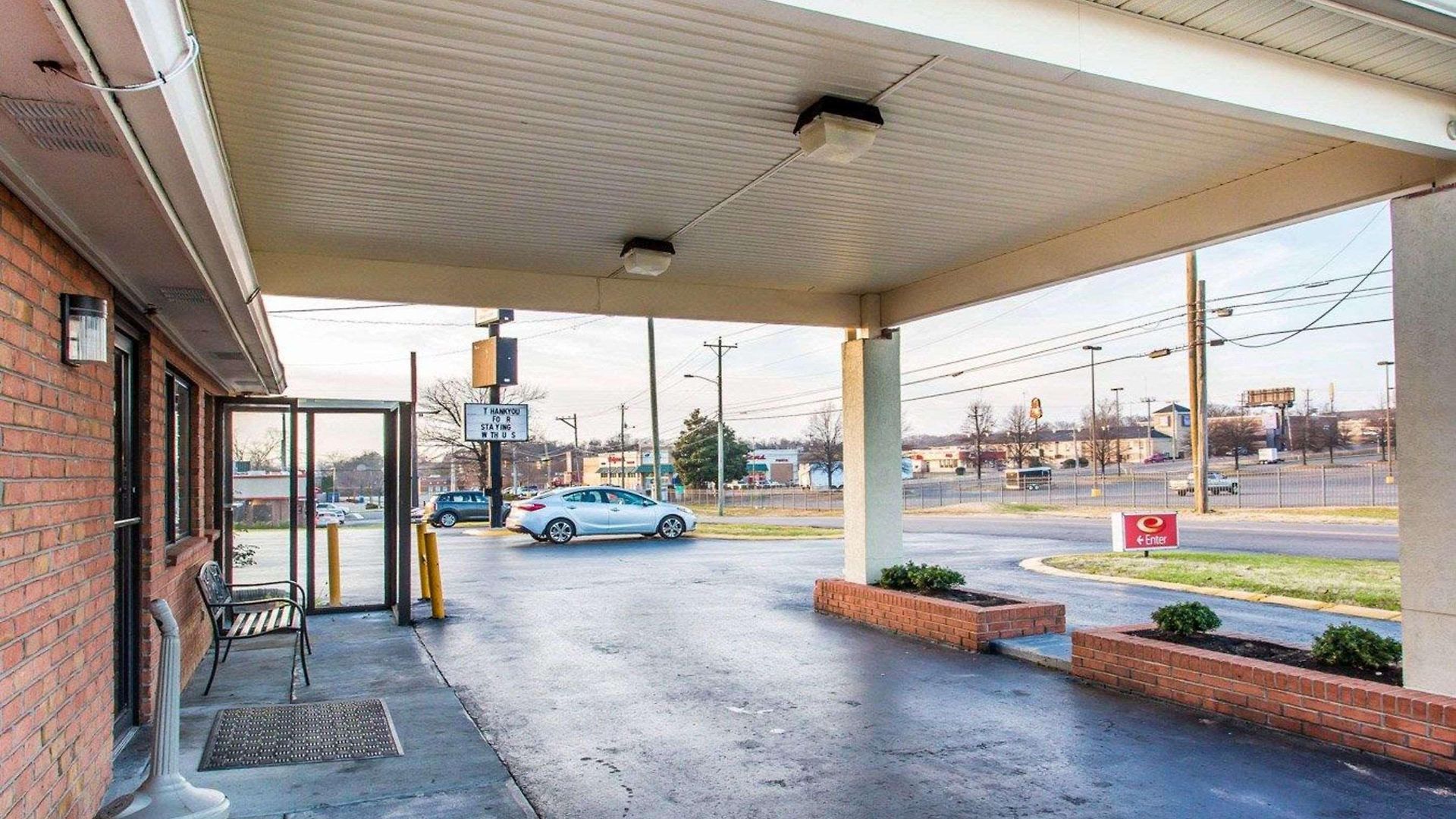 Econo North 3* Nashville