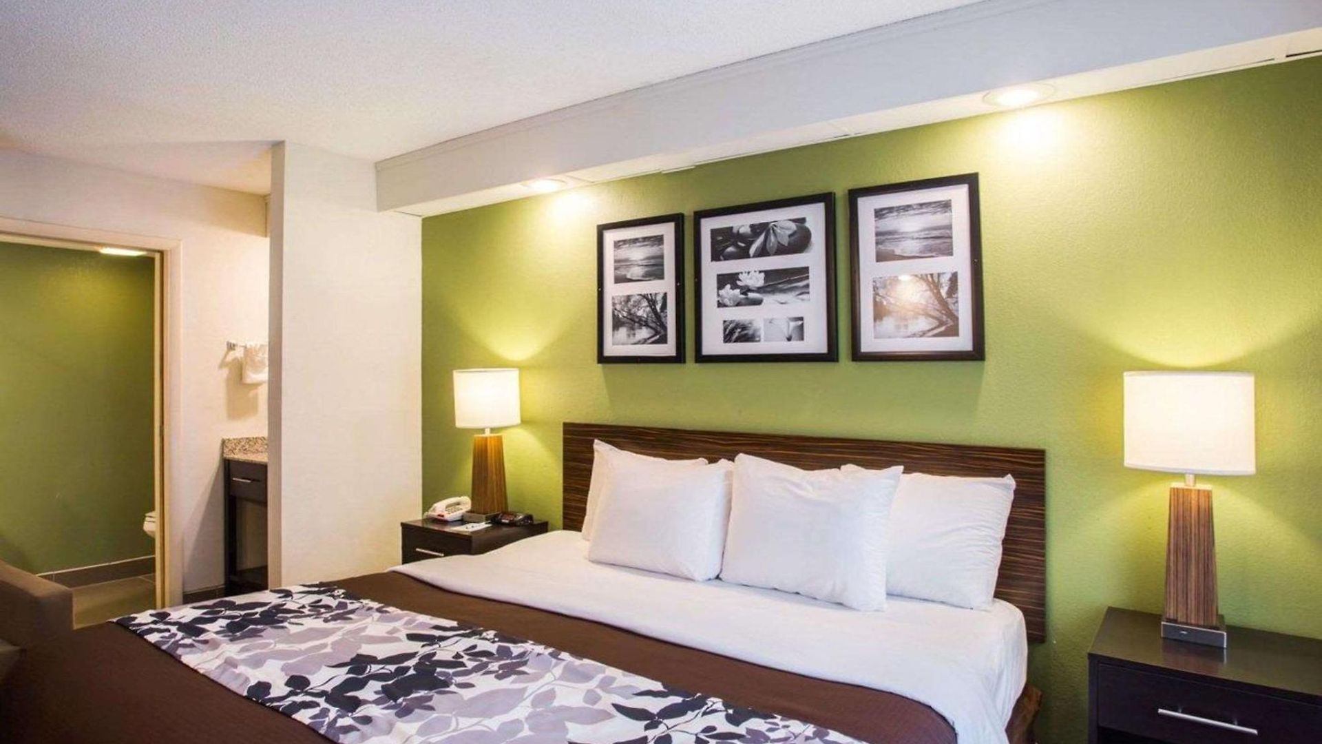 Sleep North - Downtown Area 4* Nashville