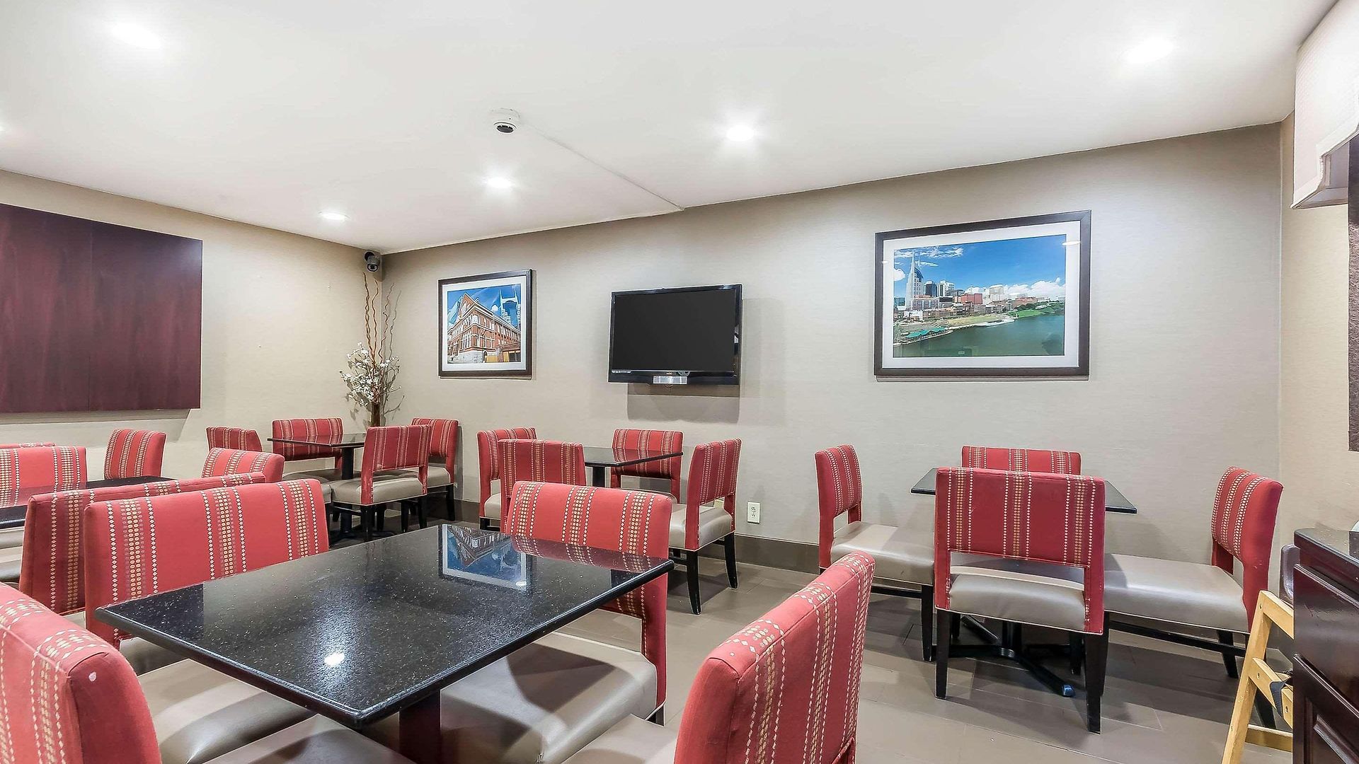 Inn Comfort West
