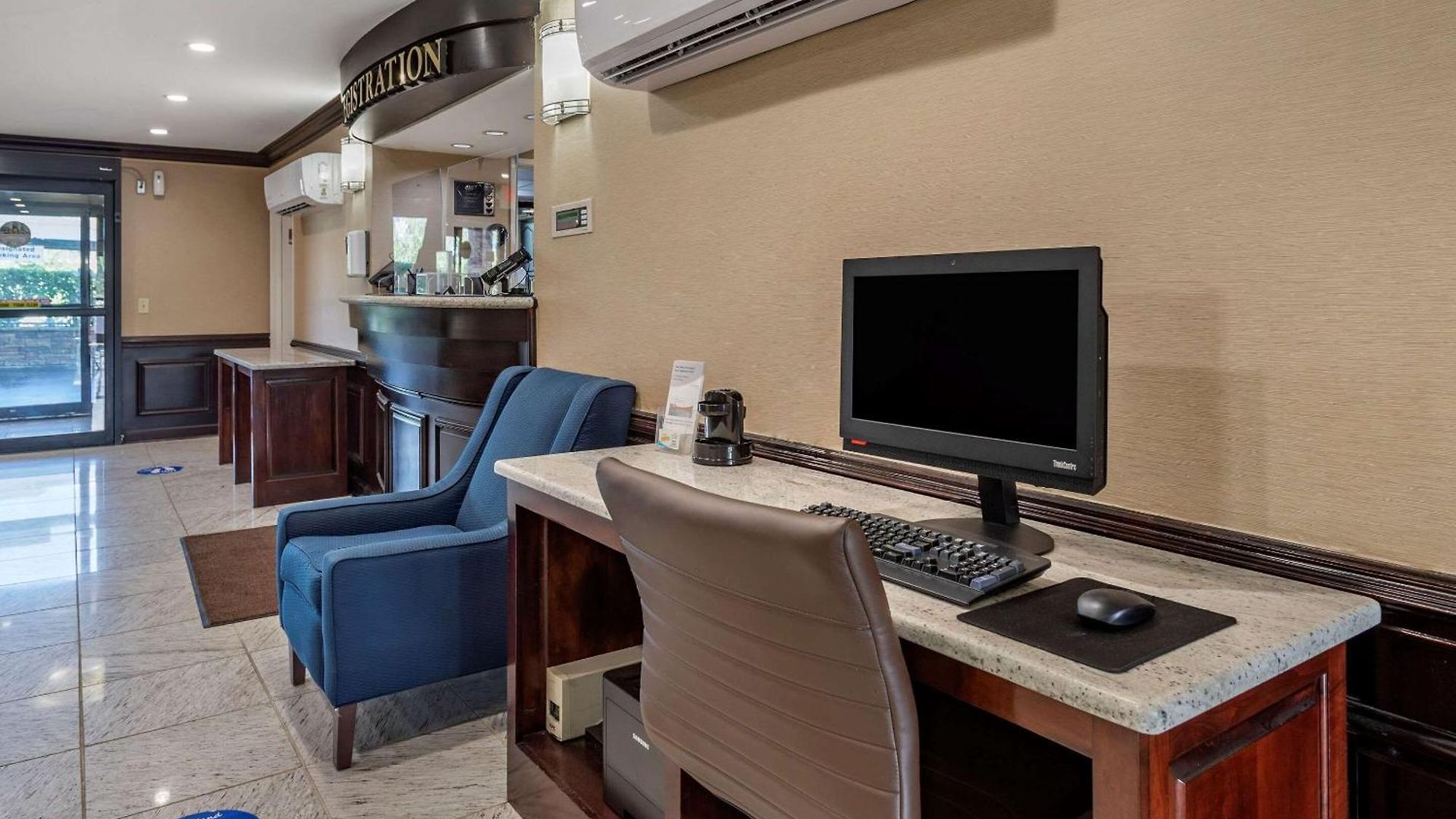 Comfort West Inn 4*
