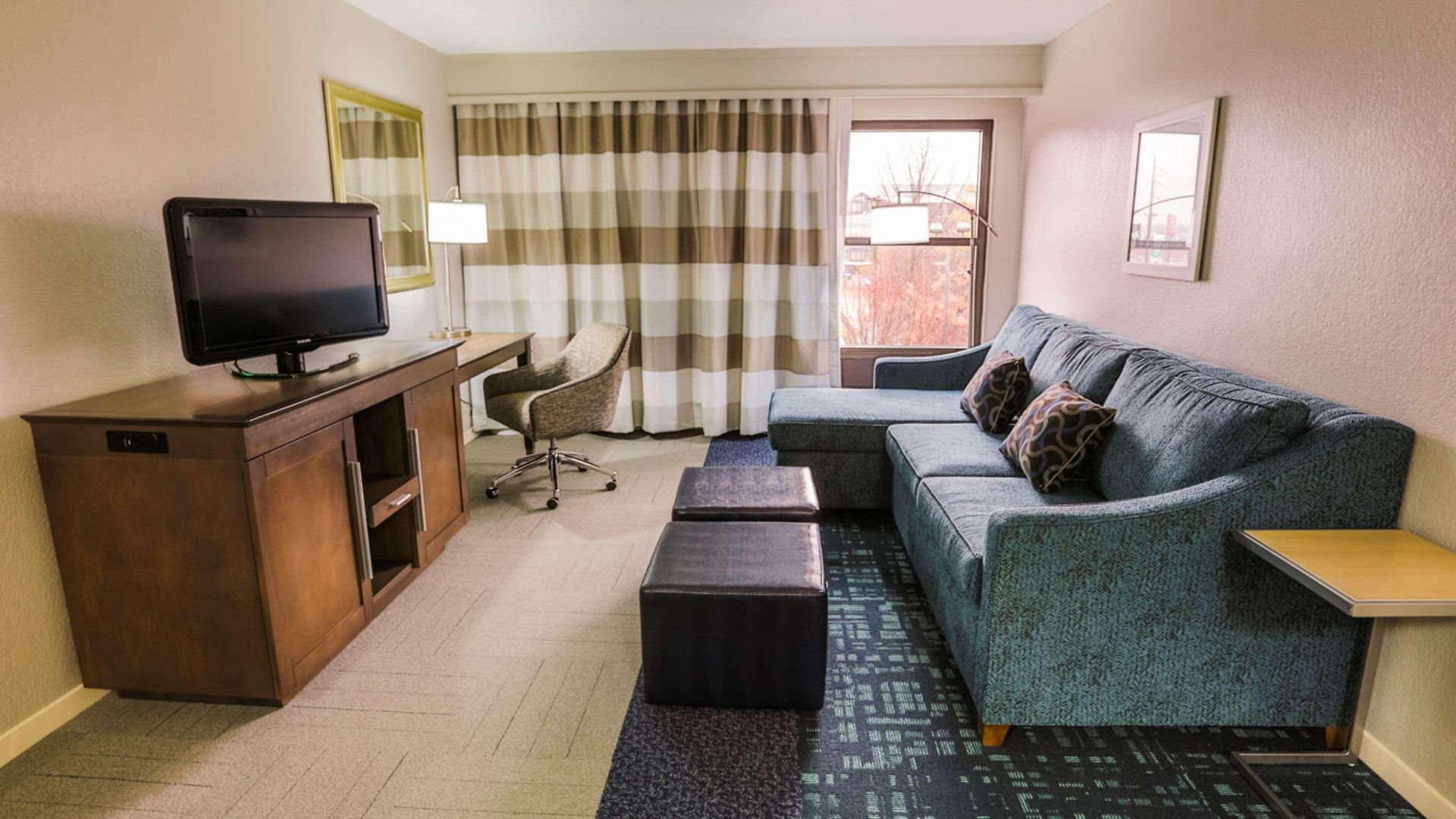 Hampton & Nashville-airport Hotel 3*