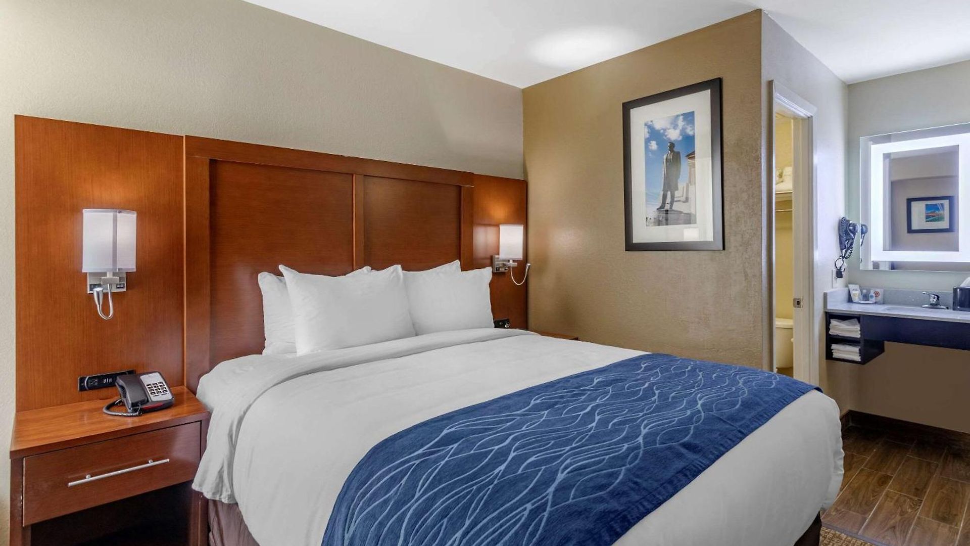 Inn Comfort - Opryland Area Nashville