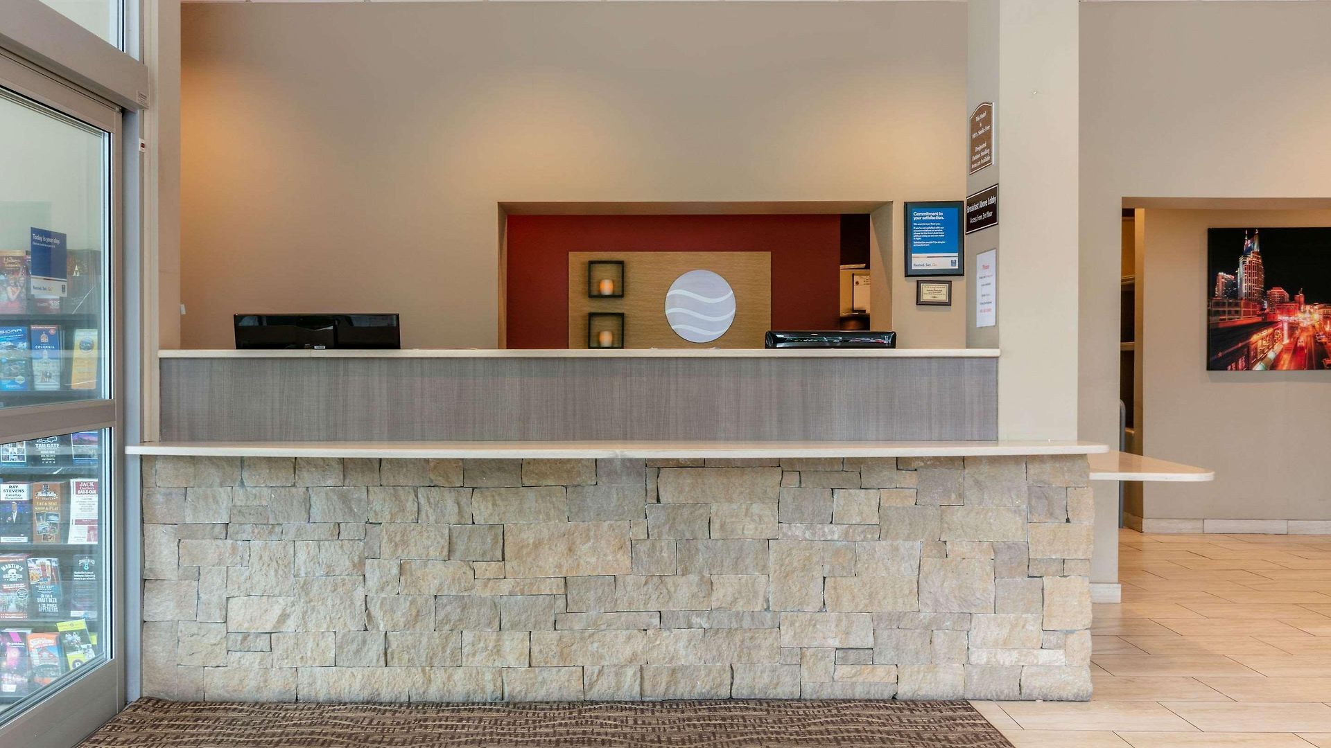 Comfort Downtown - Music Center Inn