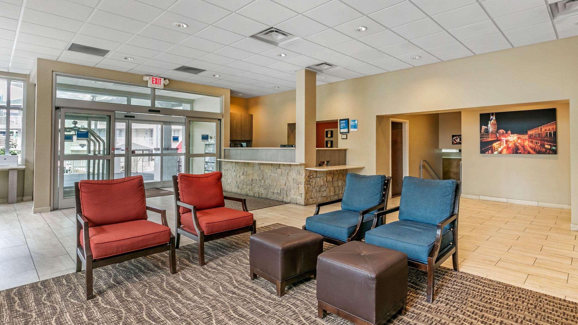Comfort Downtown - Music Center Inn