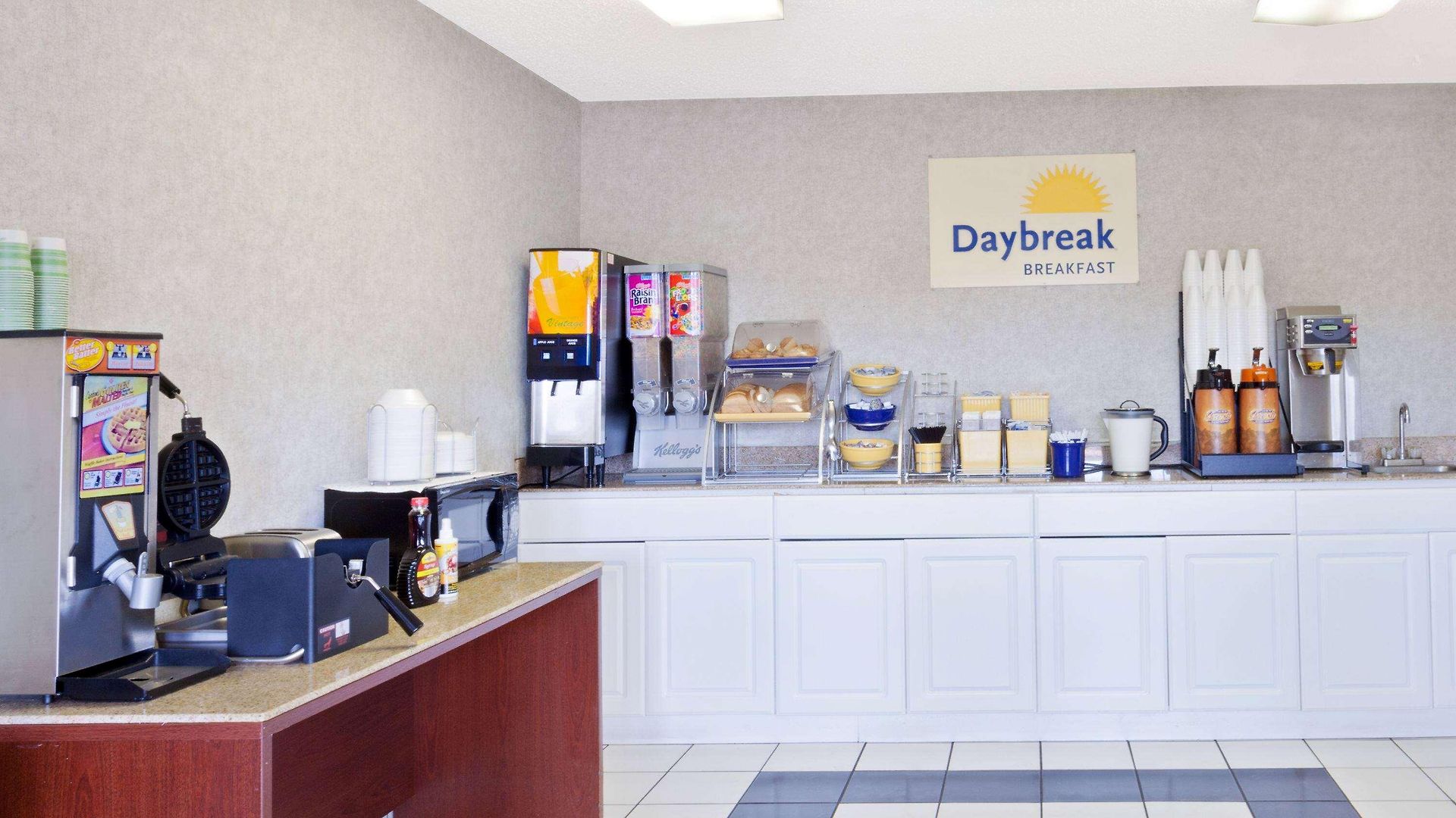 Days By Wyndham Downtown-nashville West Trinity Lane Hotel Nashville