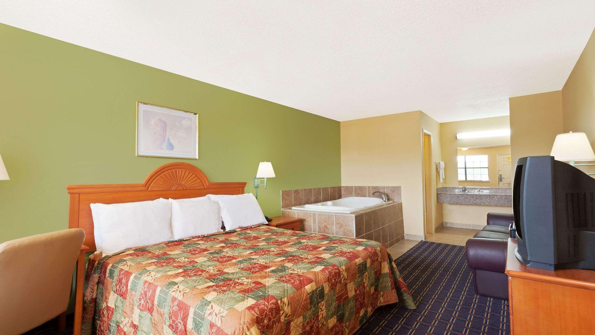 Days By Wyndham Downtown-nashville West Trinity Lane Hotel 2*