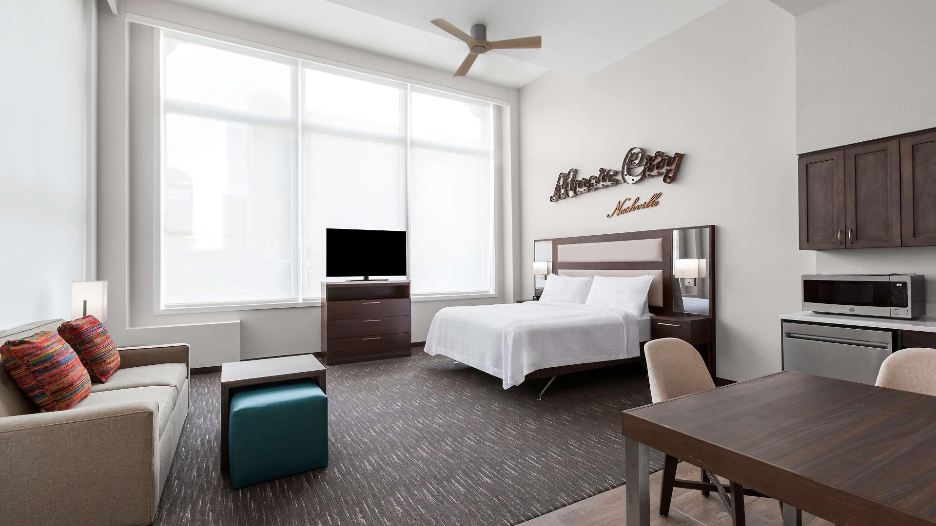 Hotel Homewood By Hilton Downtown 3*