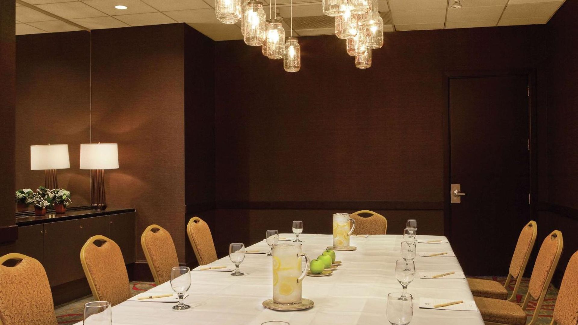 Doubletree By Hilton Downtown Hotel 4*