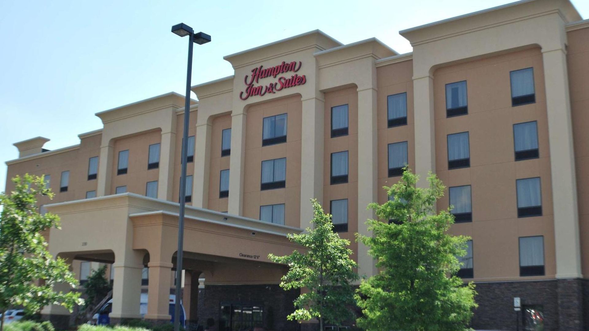Hampton & At Opryland Hotel 3*