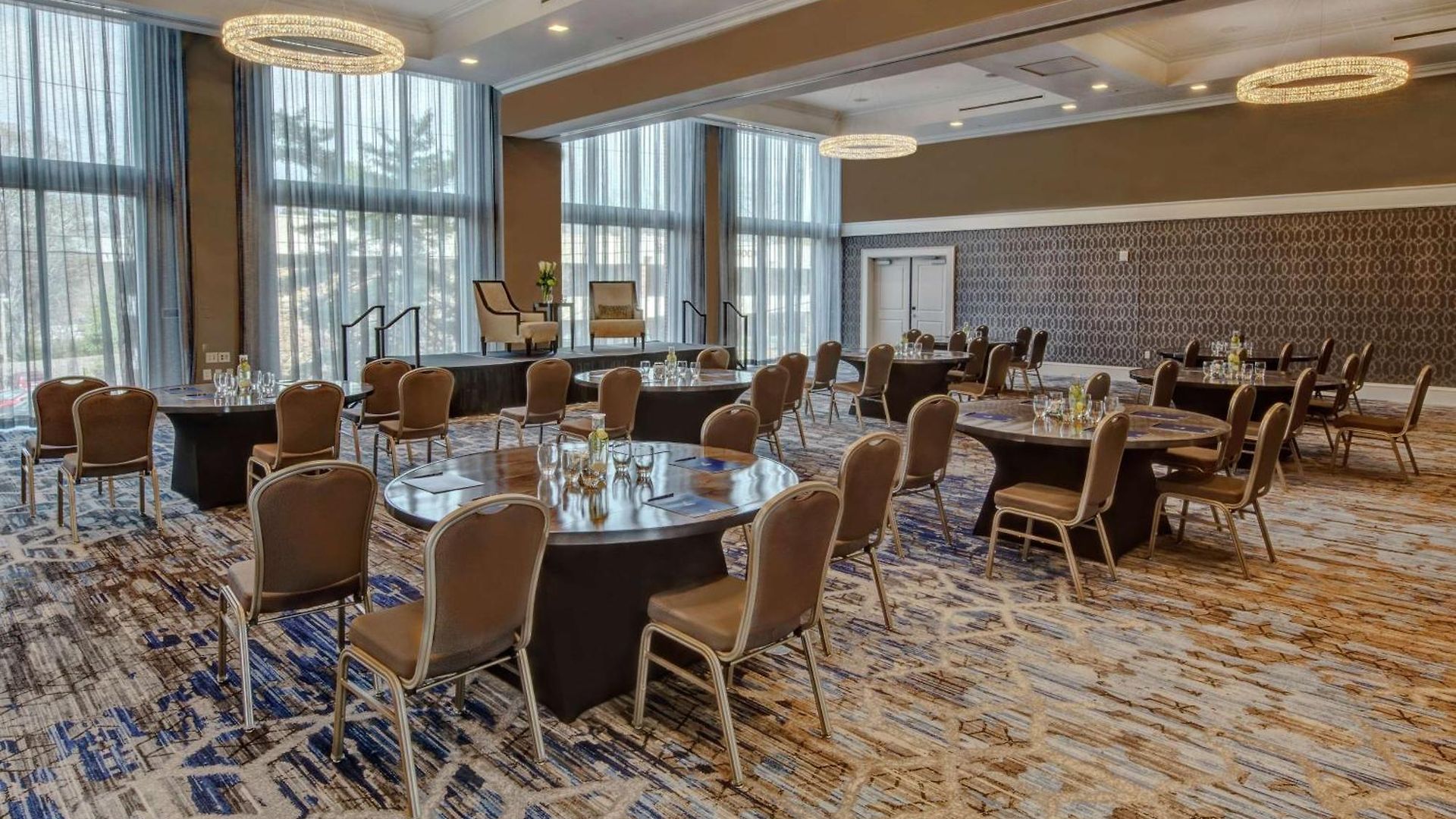 Hilton Hills Hotel
