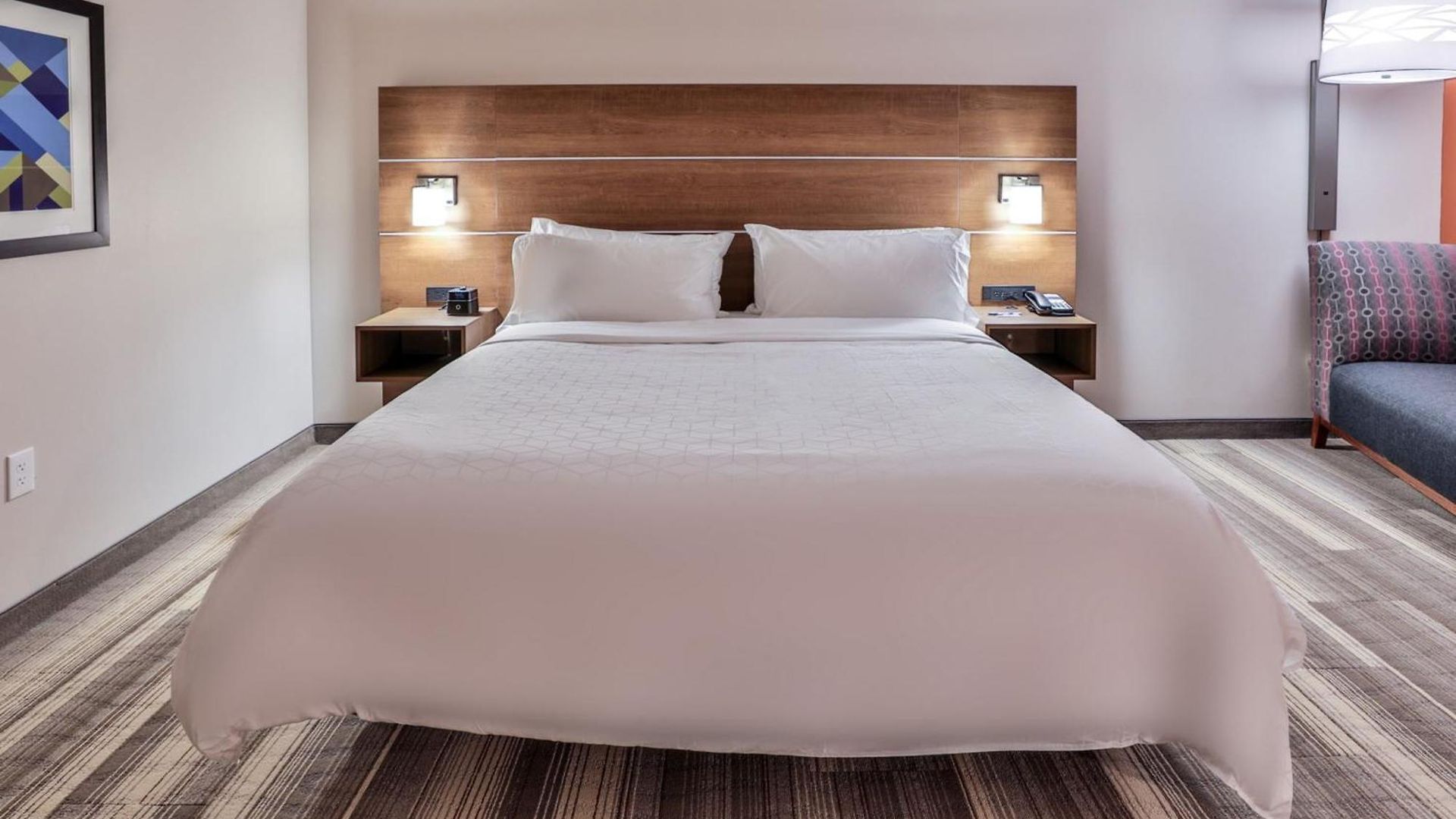 Hotel Express & - Metrocenter Downtown By Ihg Nashville