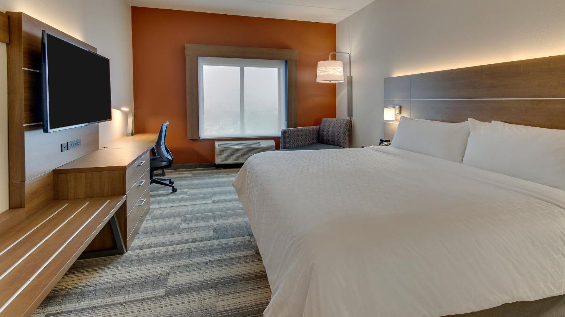 Express & - Metrocenter Downtown By Ihg Hotel Nashville