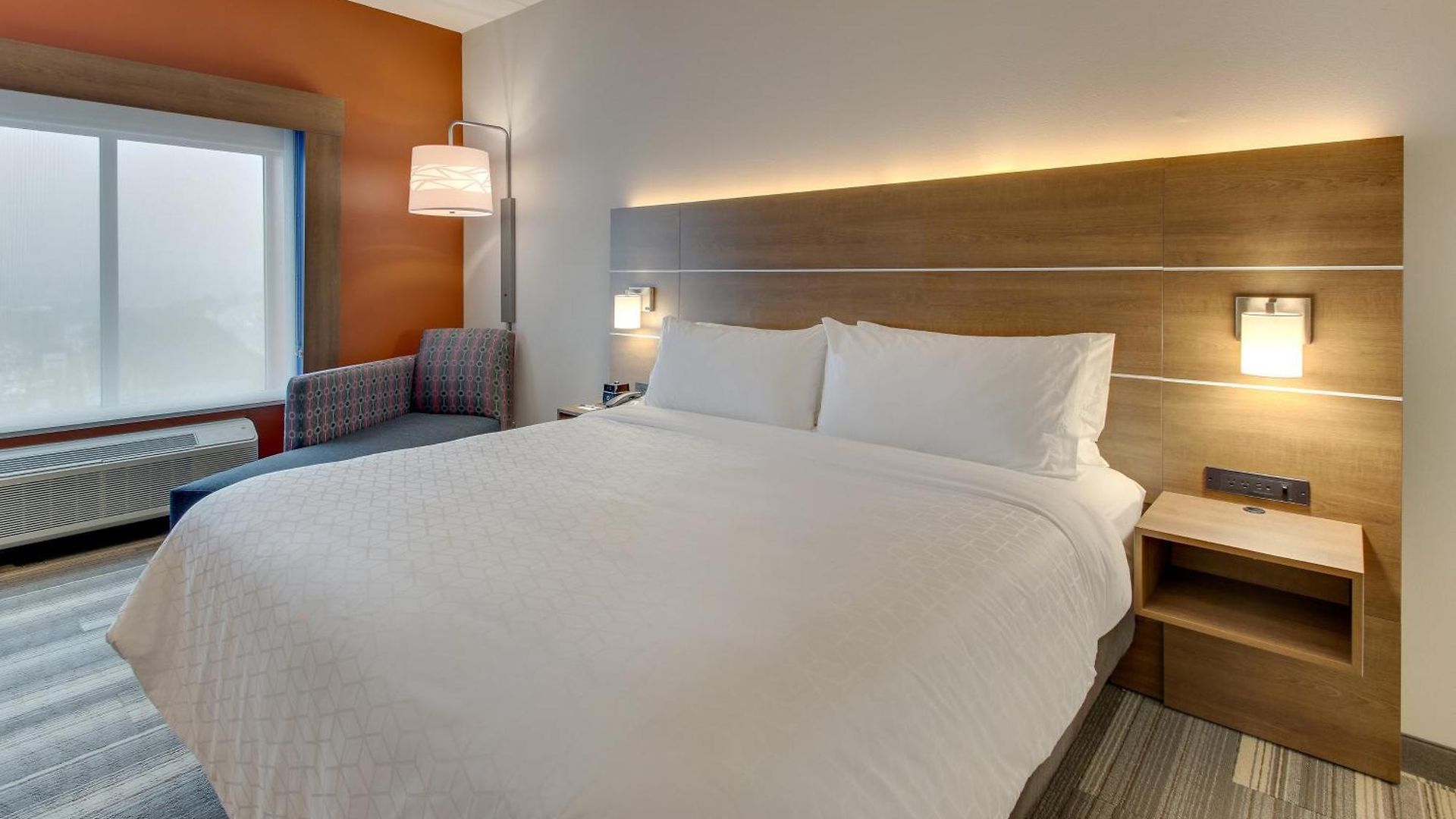 Express & - Metrocenter Downtown By Ihg 3* Nashville