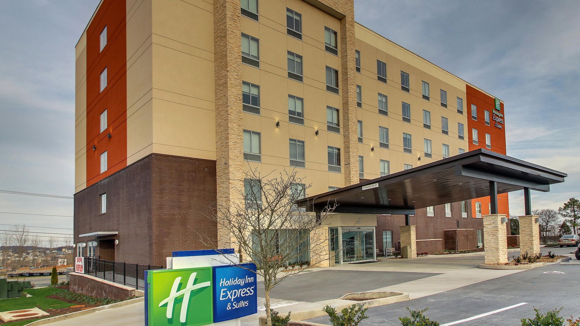 Express & - Metrocenter Downtown By Ihg Nashville