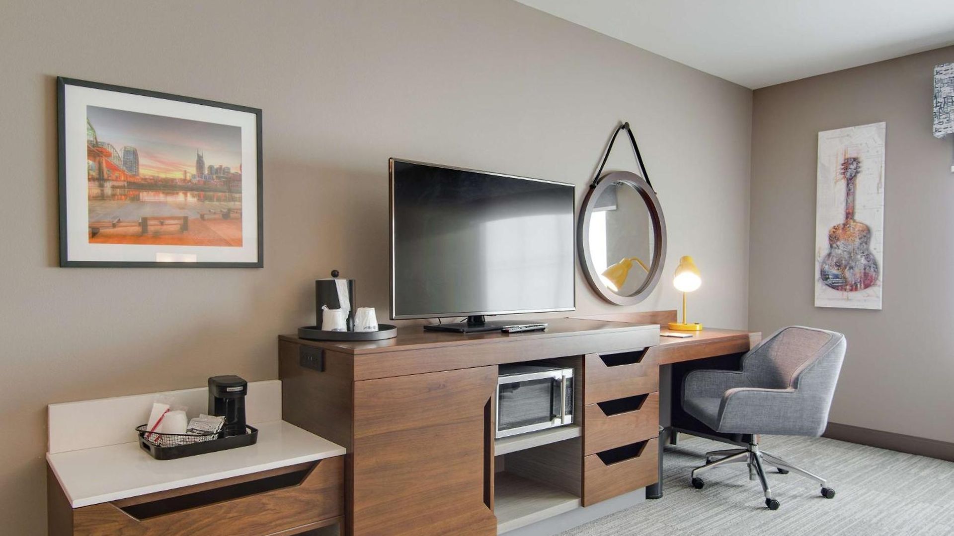 Hampton & By Hilton North Skyline Hotel Nashville