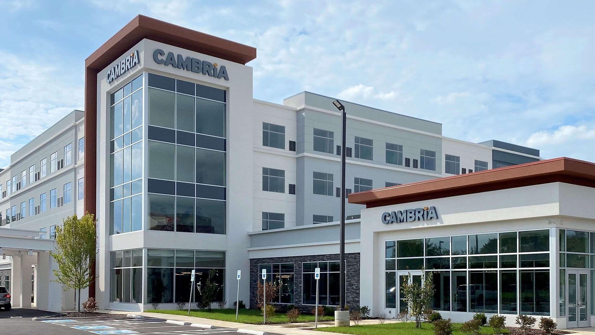 Cambria Airport Hotel