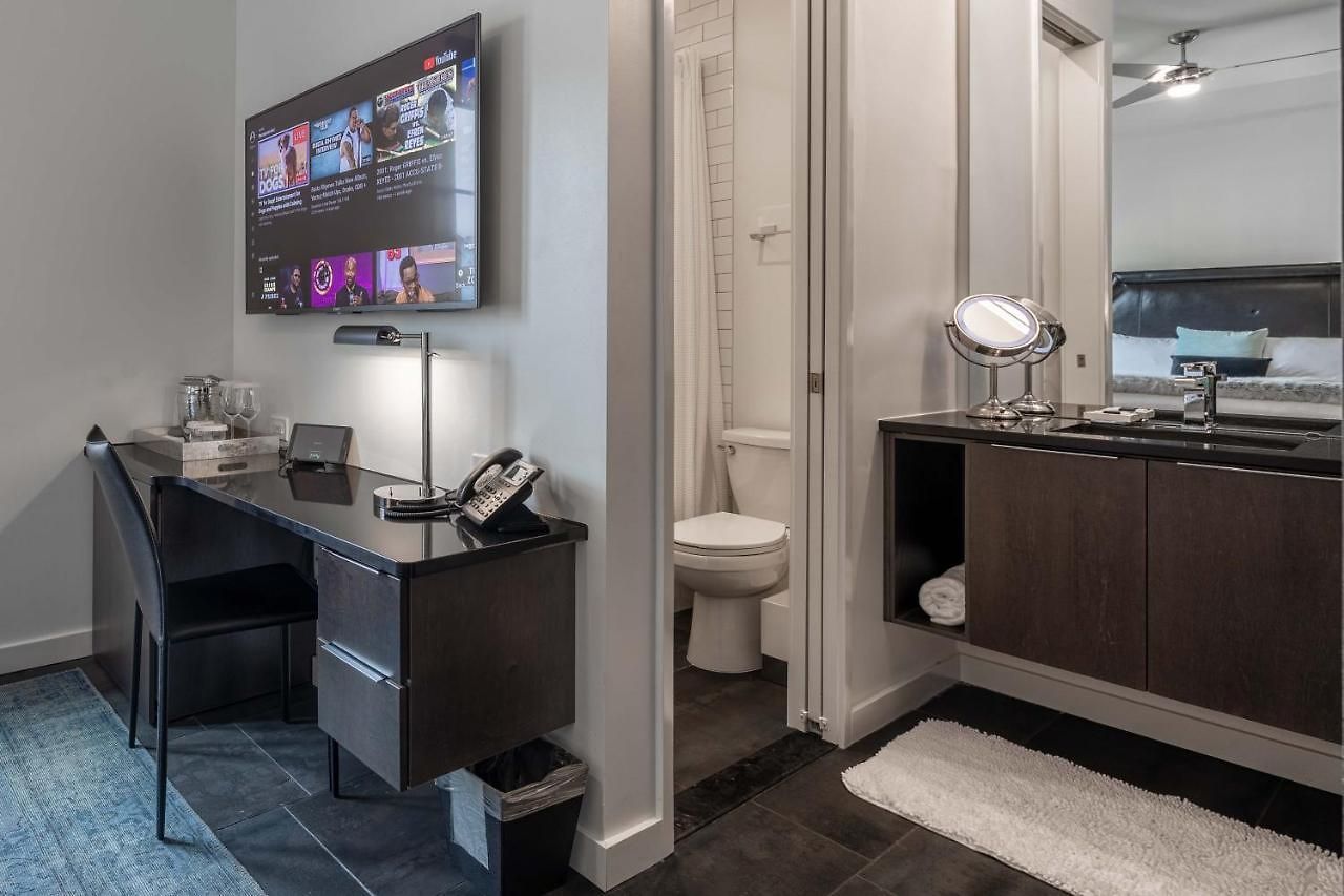 Hotel 121 By Avantstay Chic Modern Deluxe In Ideal Location 202