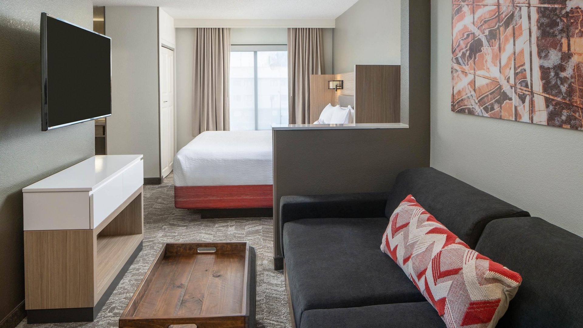 Sonesta Select Airport Hotel