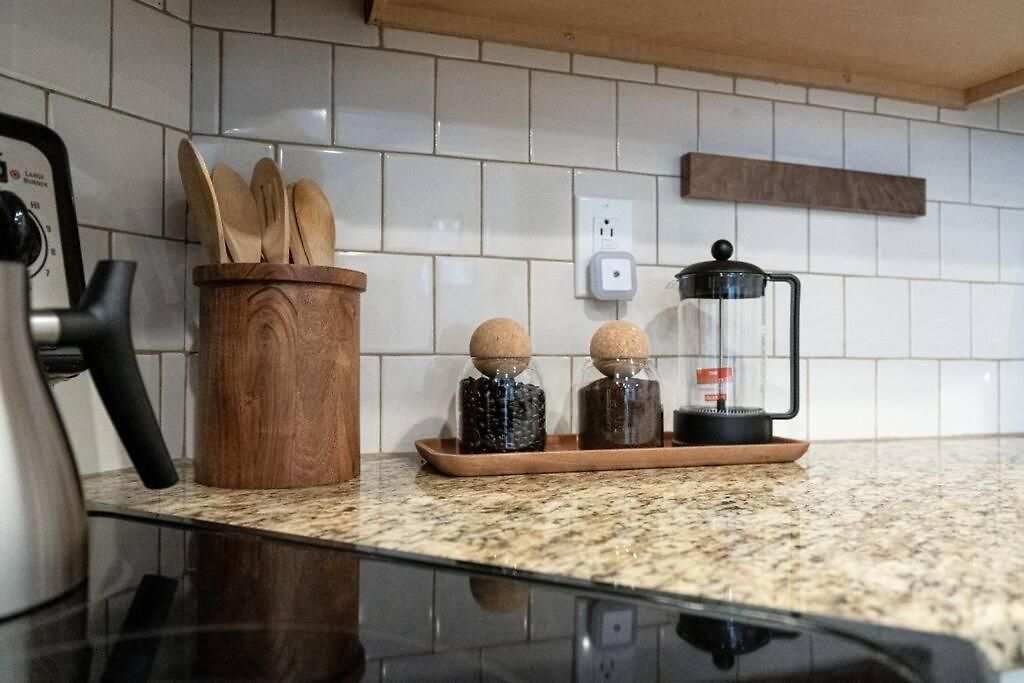 Apartment 3-story West End | Free Garage Parking | Near Vanderbilt Medical