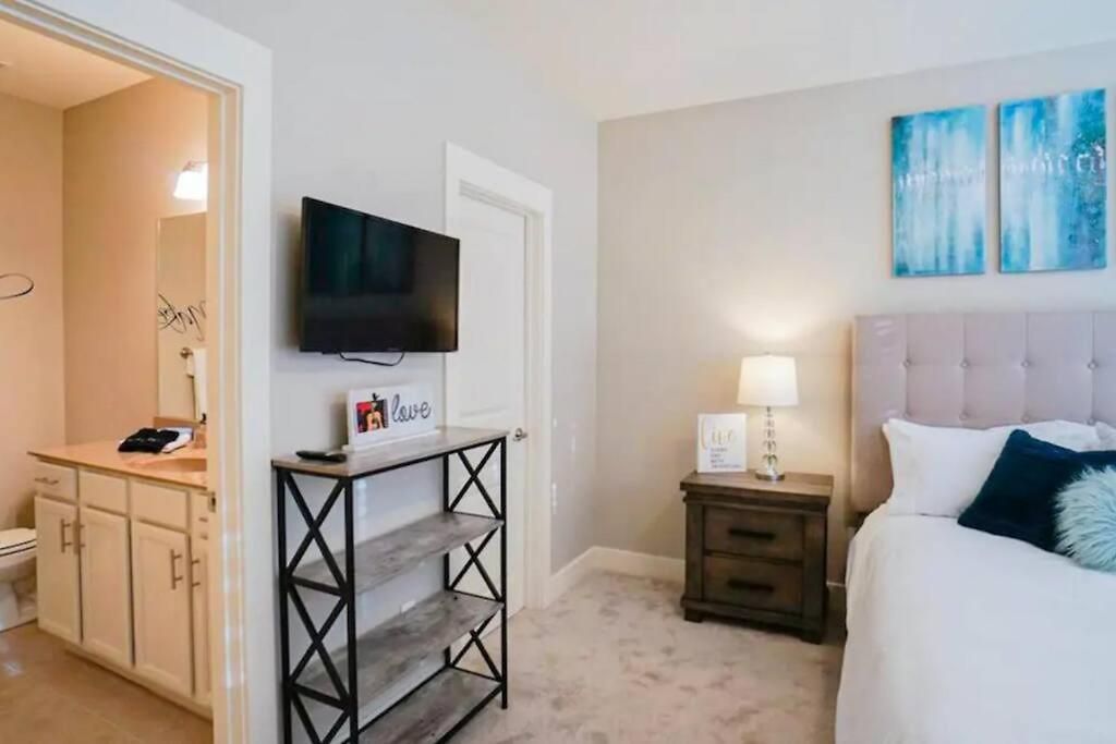 Apartment Three-level West End With Private Office And Free Secured Parking Nashville