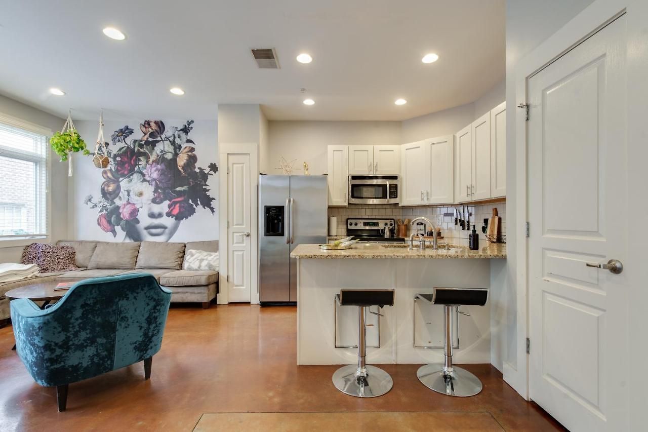 Holiday home West End Townhome With 2 En-suites And Free Private Parking Nashville