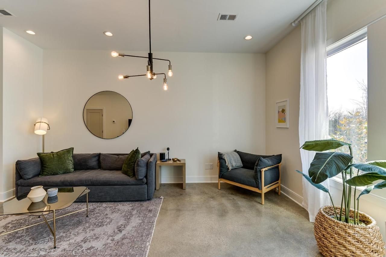 7 Mi To Dtwn Nashville: Modern Madison Townhome Holiday home Nashville