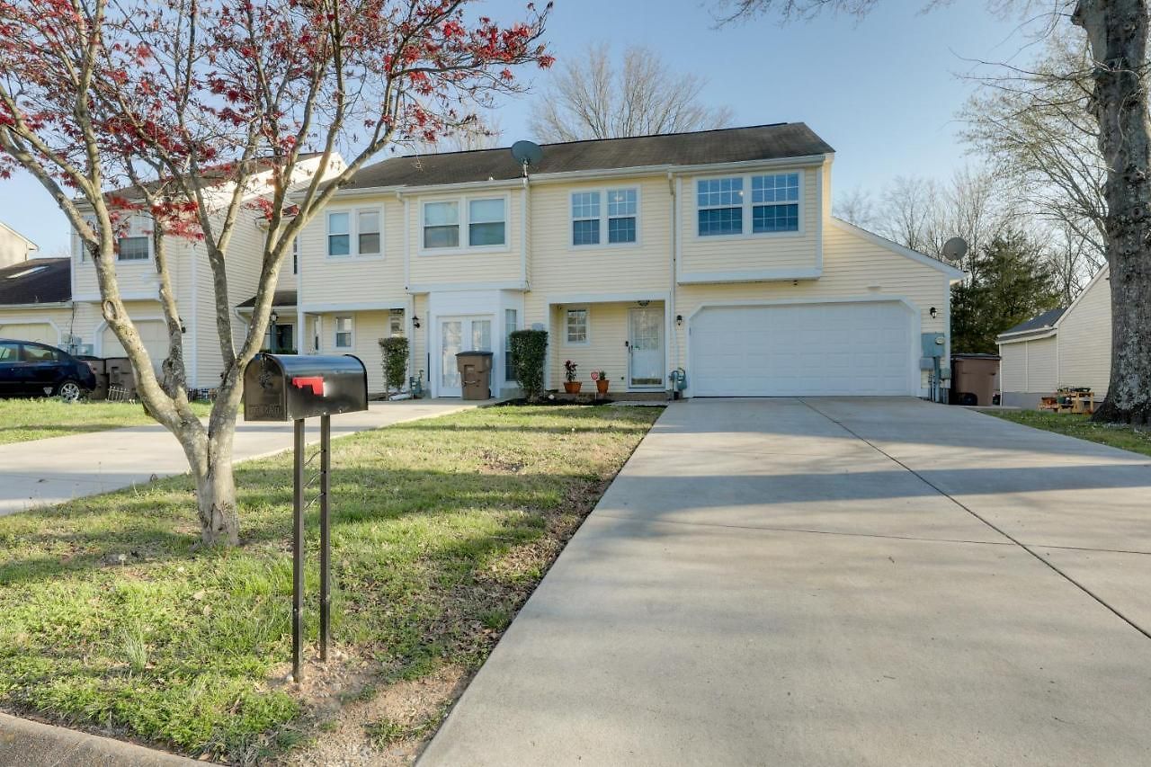 Antioch Townhome < 14 Mi To Downtown Nashville! Holiday home